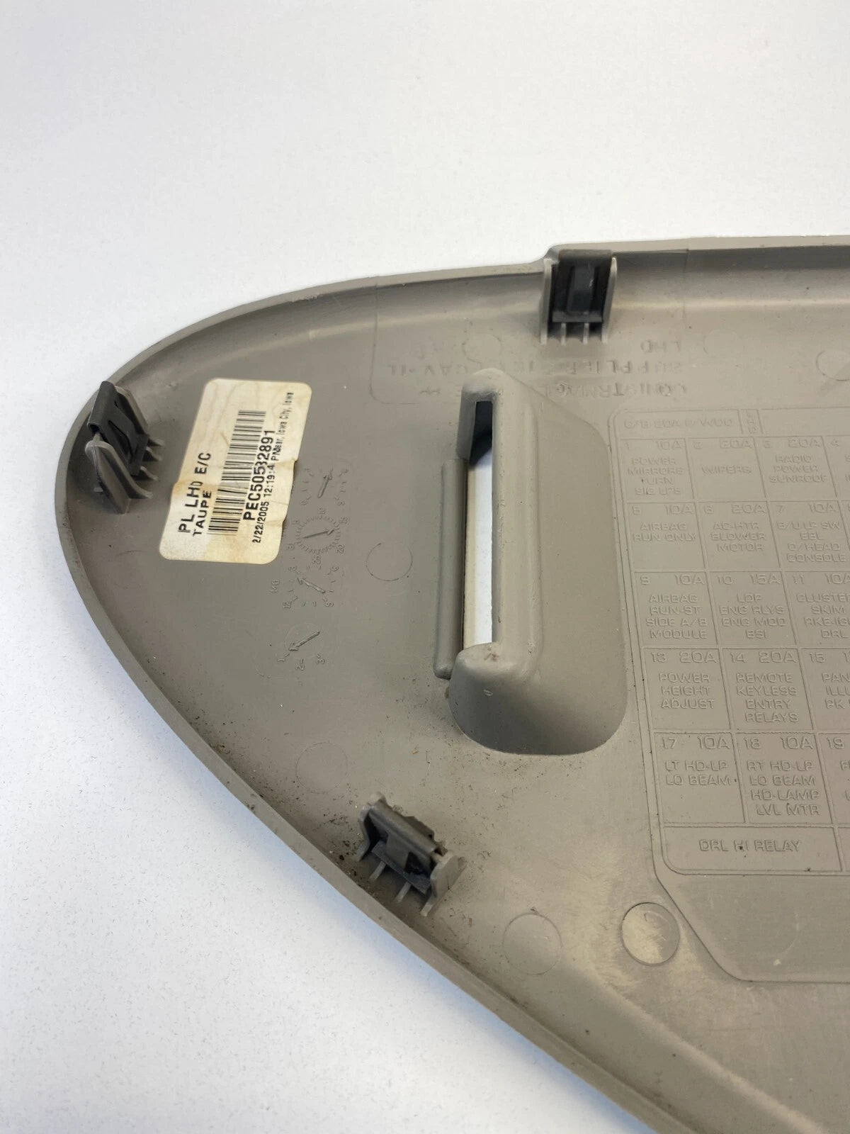 01-05 DODGE NEON LEFT DRIVER DASH END CAP FUSE BOX COVER TRIM PANEL QN19TRNAG