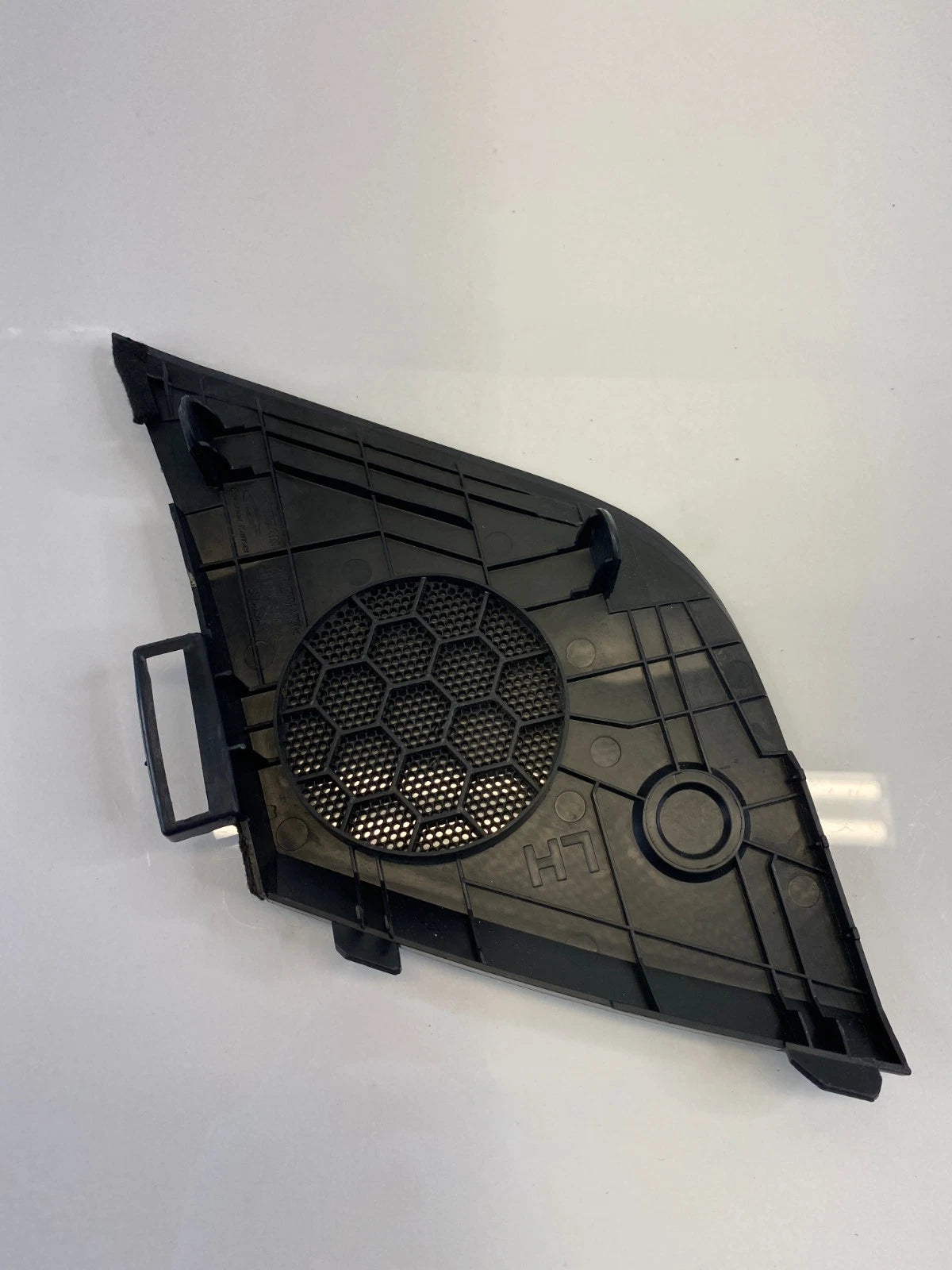 2013-2018 NISSAN ALTIMA DASH LEFT SIDE SPEAKER GRILLE COVER TRIM OEM 28177-3TA2A