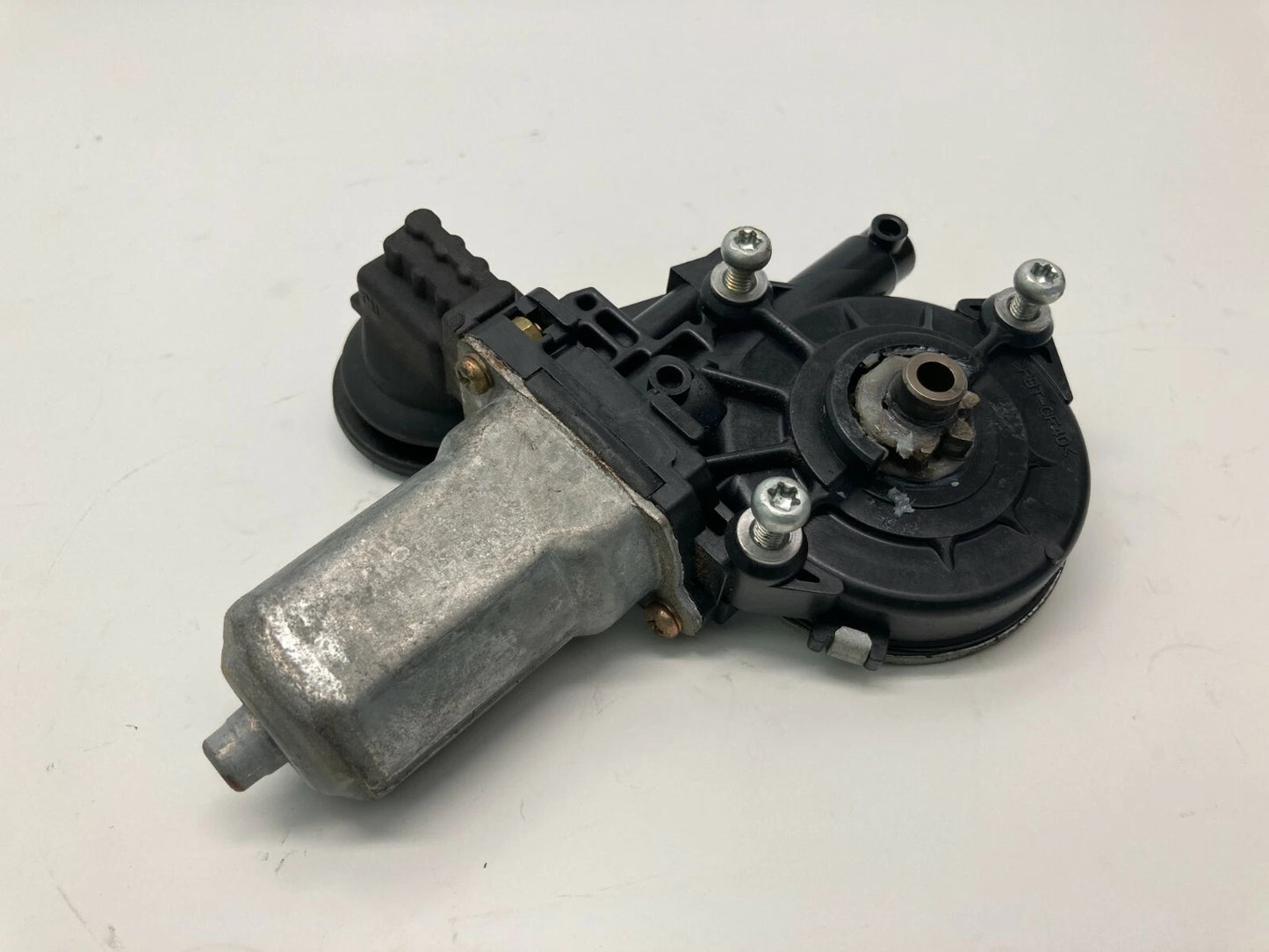 04-09 TOYOTA PRIUS 09-19 COROLLA REAR RIGHT POWER WINDOW MOTOR 85710-35180 OEM