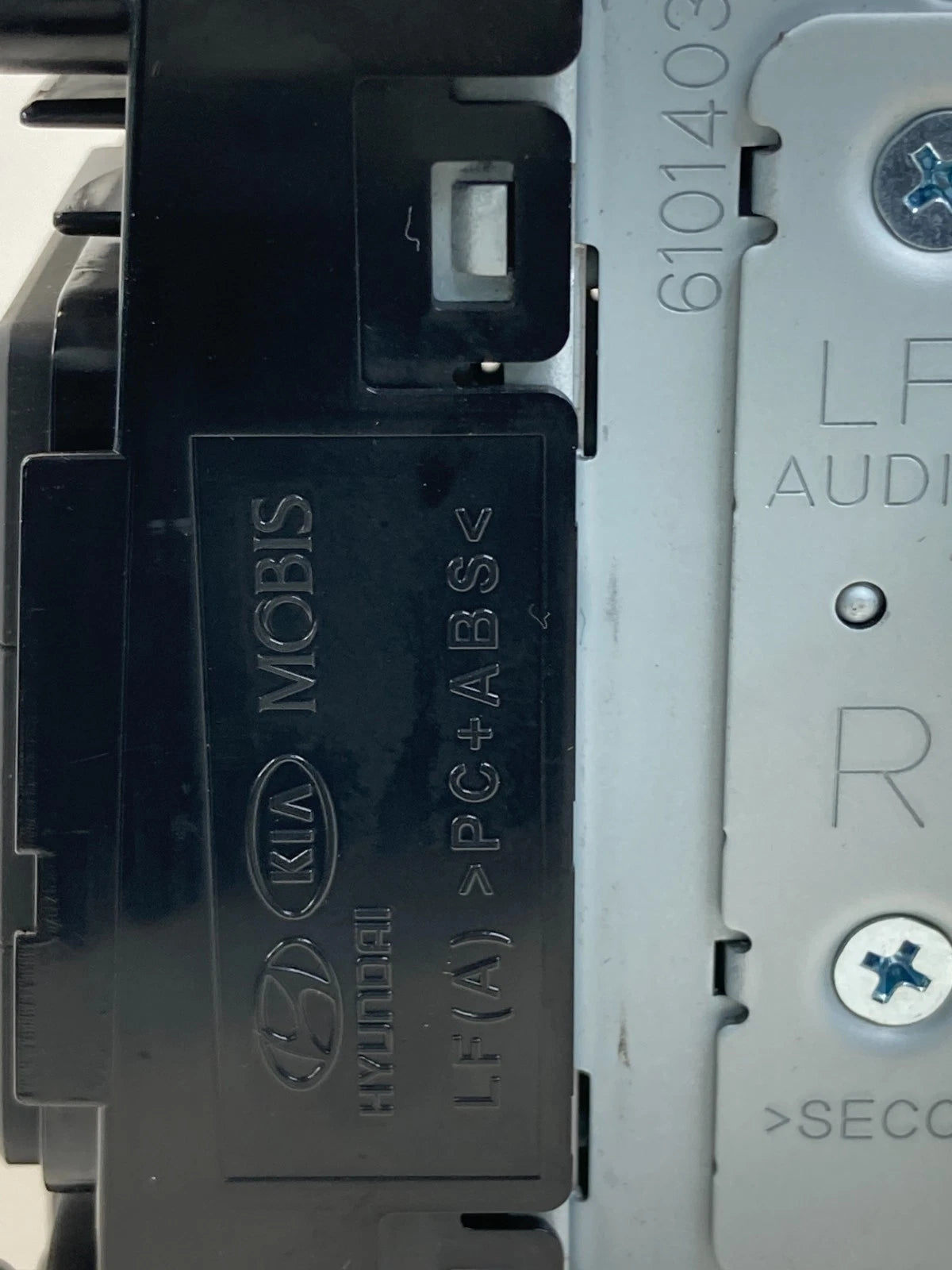 2015-2017 HYUNDAI SONATA AM FM CD RADIO RECEIVER UNIT 96170-C2000-4X OEM