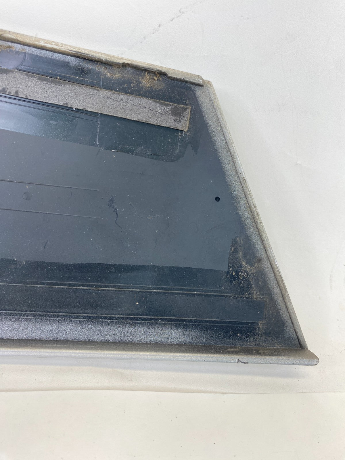 2008-2012 Buick Enclave Rear Left Quarter Window Molding Trim 15839679 OEM