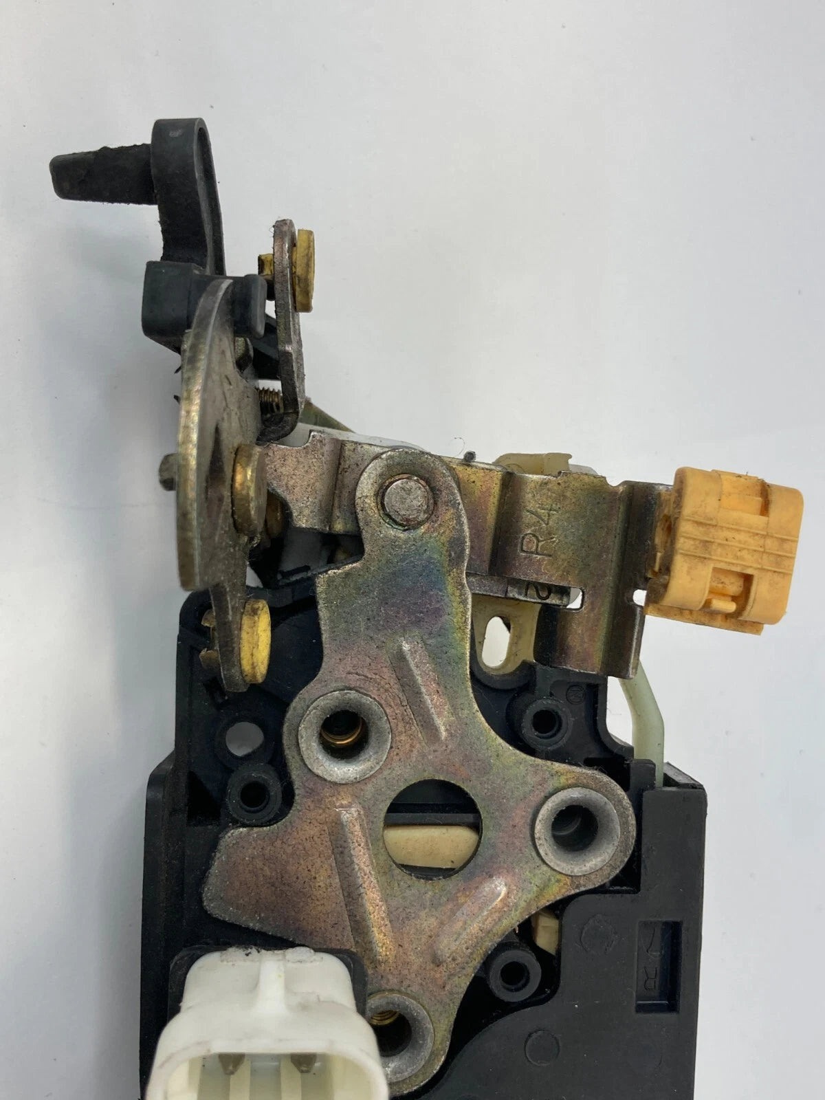 1999-2005 PONTIAC GRAND AM REAR RIGHT RH DOOR LOCK LATCH ACTUATOR 16639862 OEM