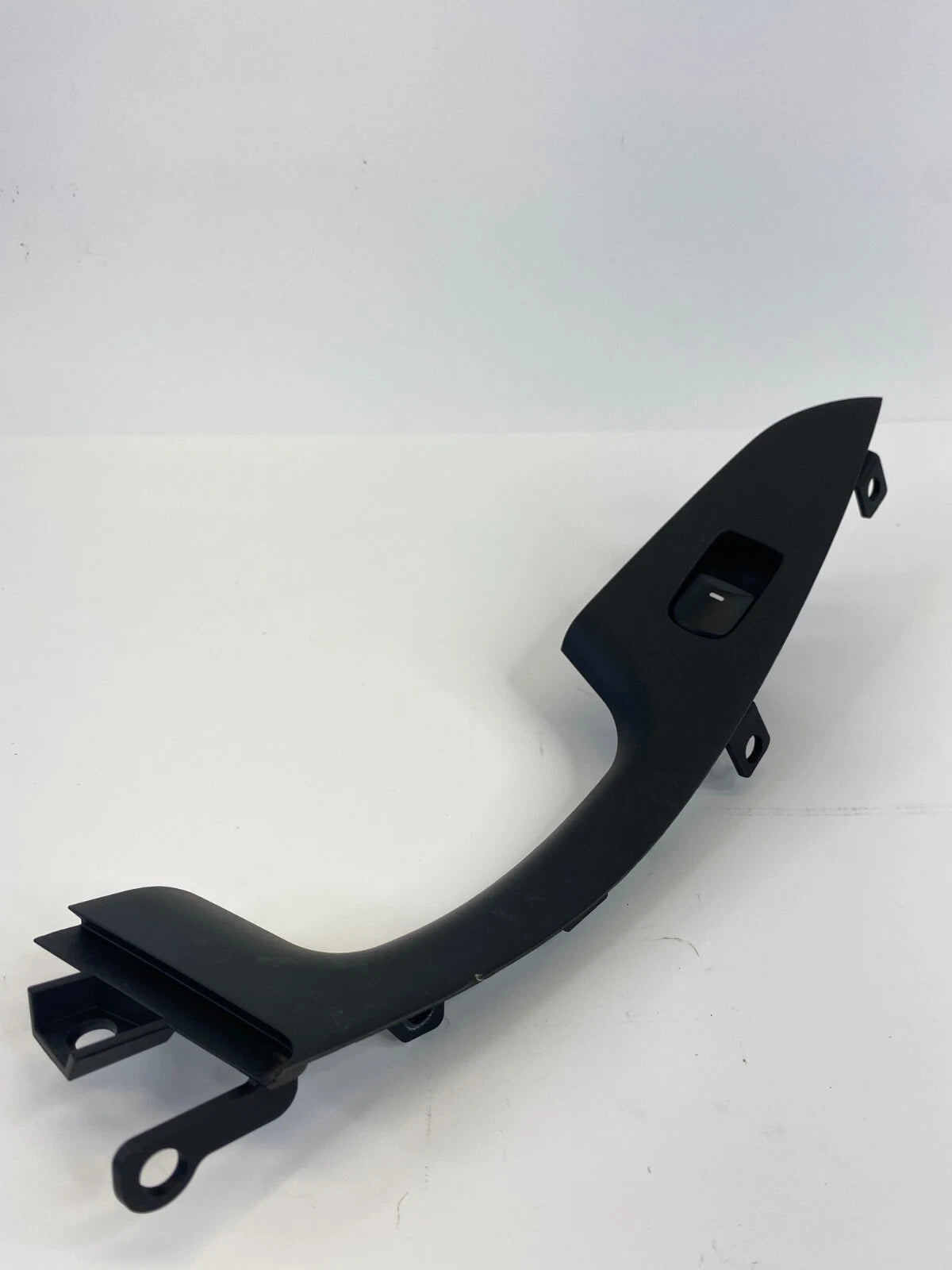 14-16 HYUNDAI ELANTRA SEDAN REAR LH DOOR WINDOW SWITCH WITH BEZEL 935803X011 OEM