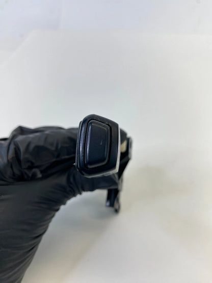 04-13 TOYOTA SIENNA STEERING WHEEL SET/RESUME CRUISE CONTROL SWITCH 18A227 OEM