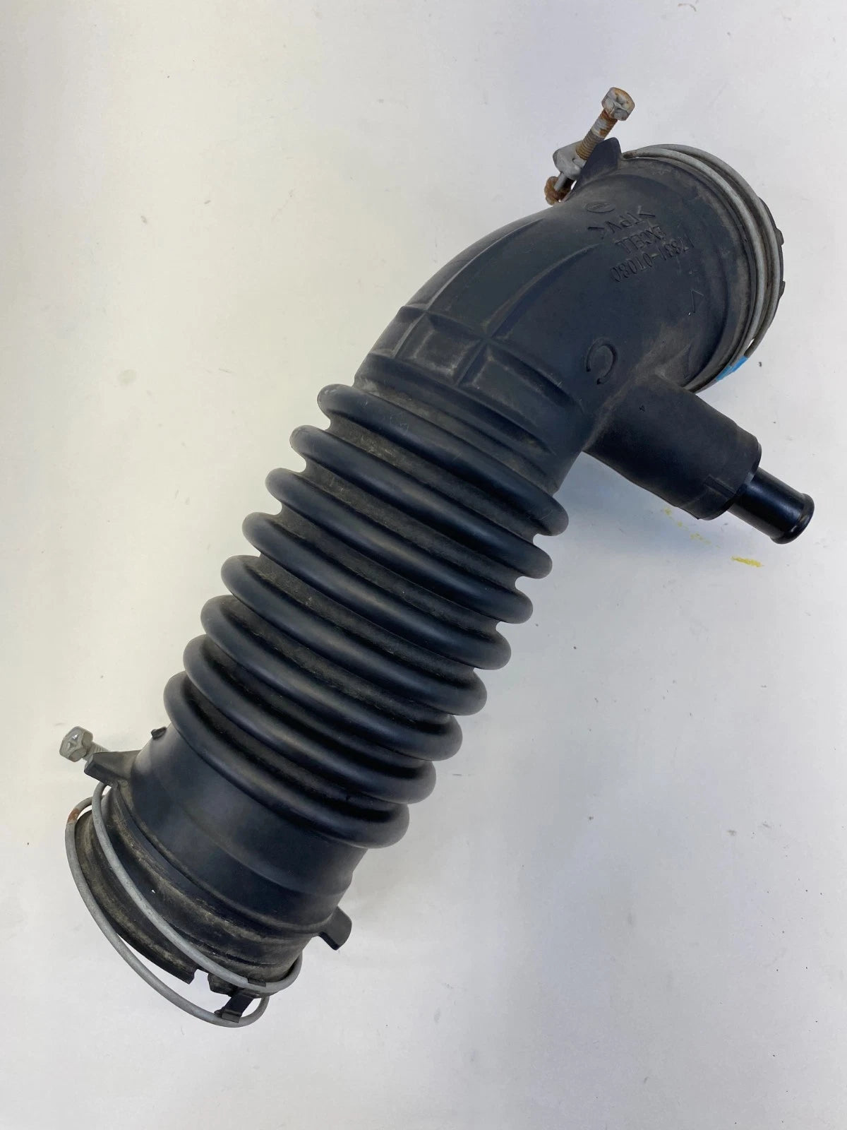 2014-2019 TOYOTA COROLLA ENGINE AIR CLEANER INTAKE HOSE DUCT TUBE 178810T080 OEM