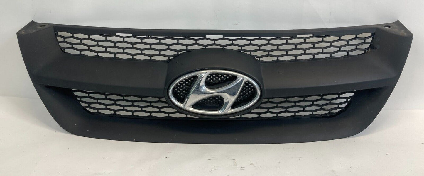 2006-2008 Hyundai Sonata Sedan Front Grille Grill Molding W /Emblem OEM