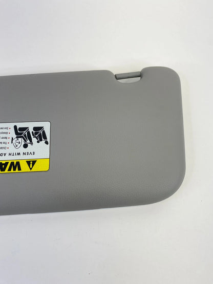 2006 2007 BMW 530XI 525XI RIGHT PASSENGER SIDE SUNVISOR SUN VISOR SHADE OEM
