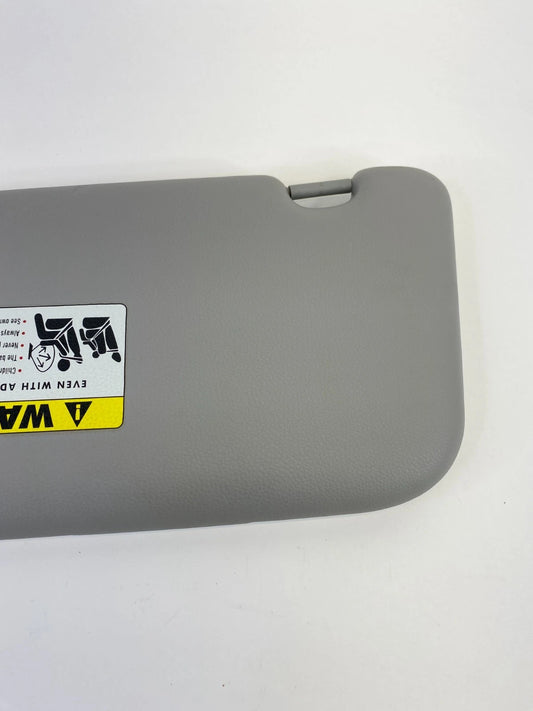2006 2007 BMW 530XI 525XI RIGHT PASSENGER SIDE SUNVISOR SUN VISOR SHADE OEM