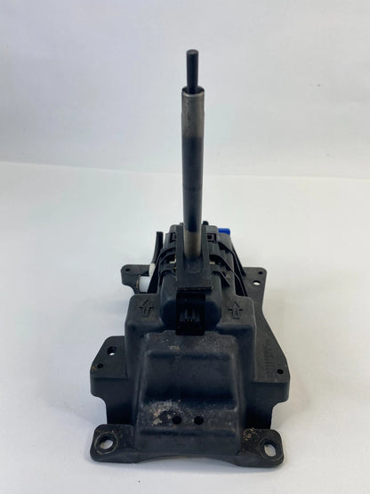 2004 2005 CHRYSLER PACIFICA 3.5L AUTOMATIC TRANS GEAR SHIFTER LEVER 05310000AC