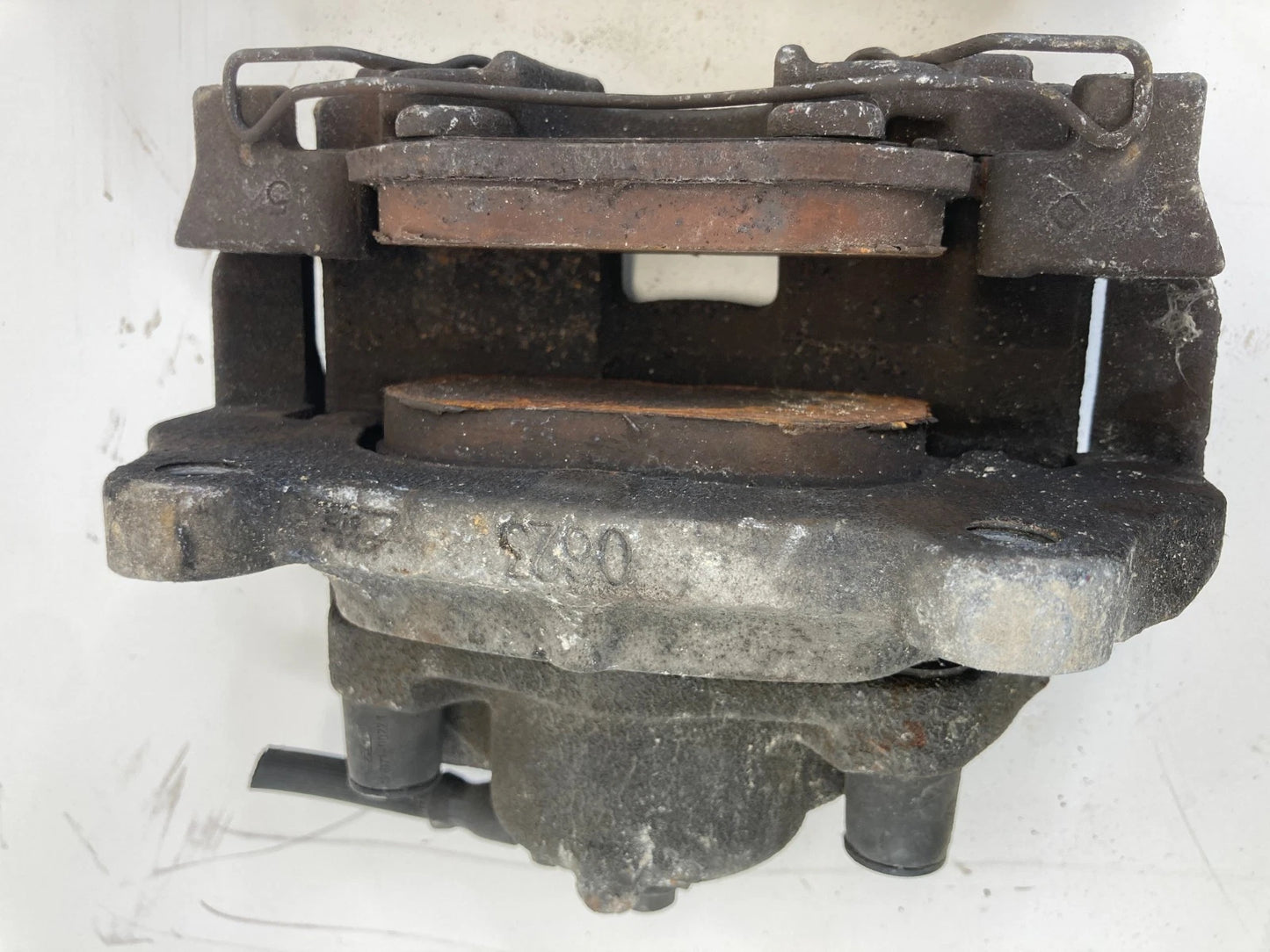 2003-2011 SAAB 9-3 2.0 FRONT LEFT DRIVER RIGHT PASSENGER BRAKE CALIPER PAIR SET