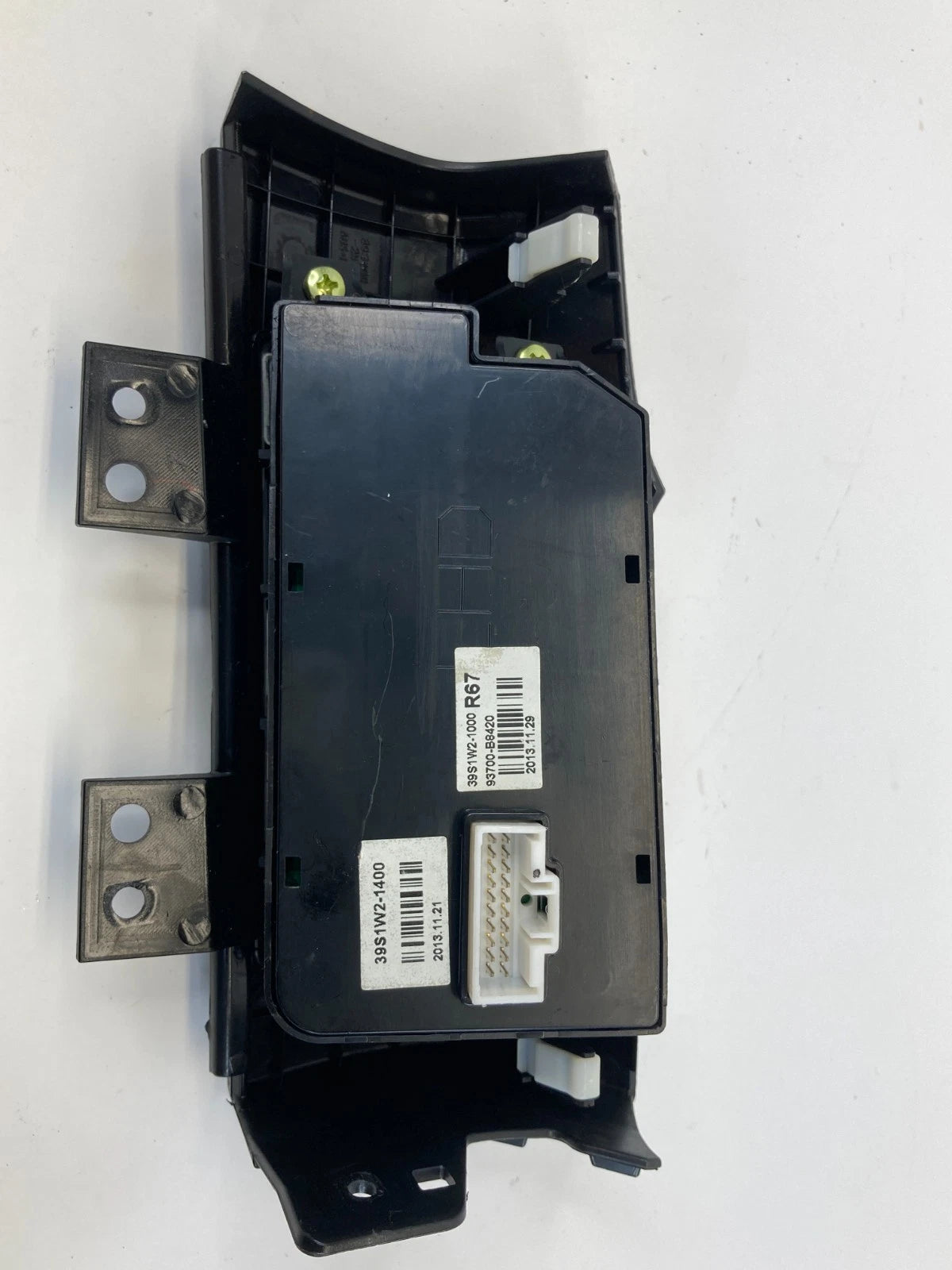 2013-2016 HYUNDAI SANTA FE ACTIVE ECO TRACTION CONTROL DIMMER SWITCH 93700-B8420