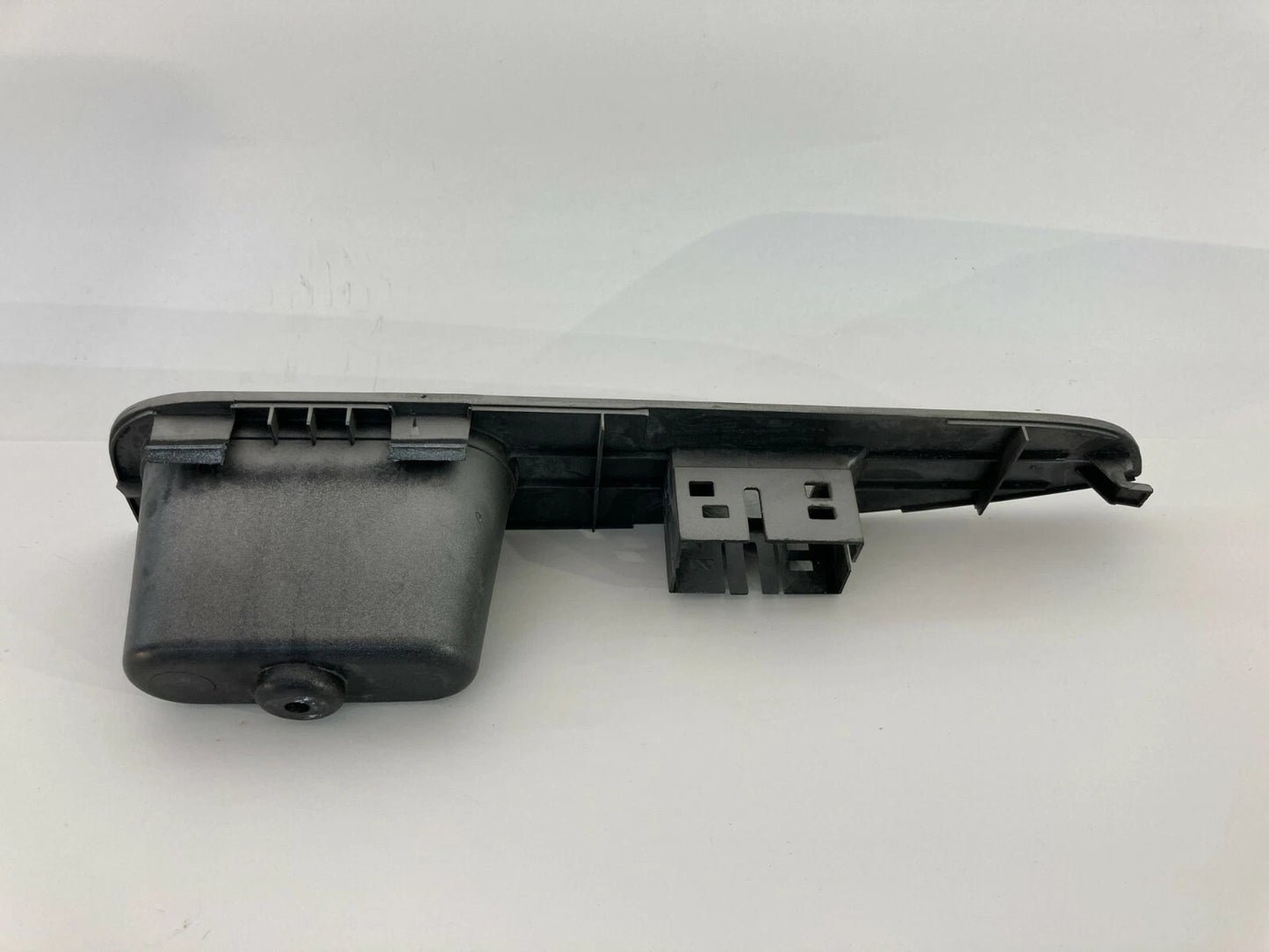 10-12 FORD FUSION REAR LEFT SIDE DOOR POWER WINDOW SWITCH BEZEL TRIM L0188058-AA