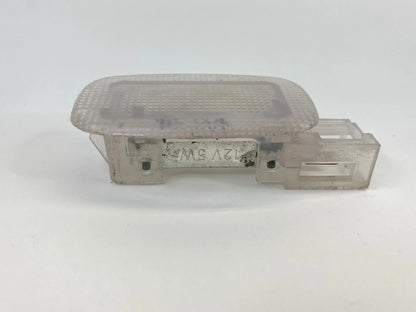 03 04 05 06 MERCEDES-BENZ E500 DASH CARGO COURTESY LIGHT LAMP A211-820-38-01