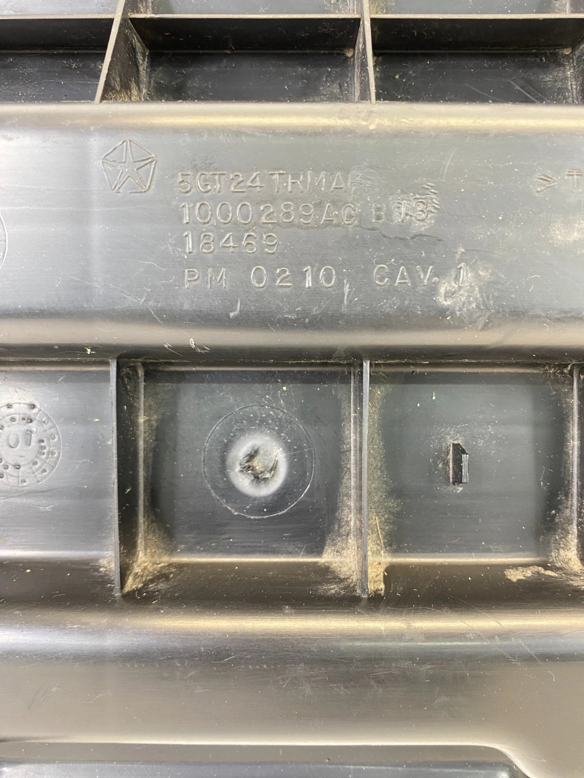 2002-2005 DODGE RAM 1500 UNDER DASH LOWER LEFT KICK PANEL KNEE TRIM BEZEL OEM