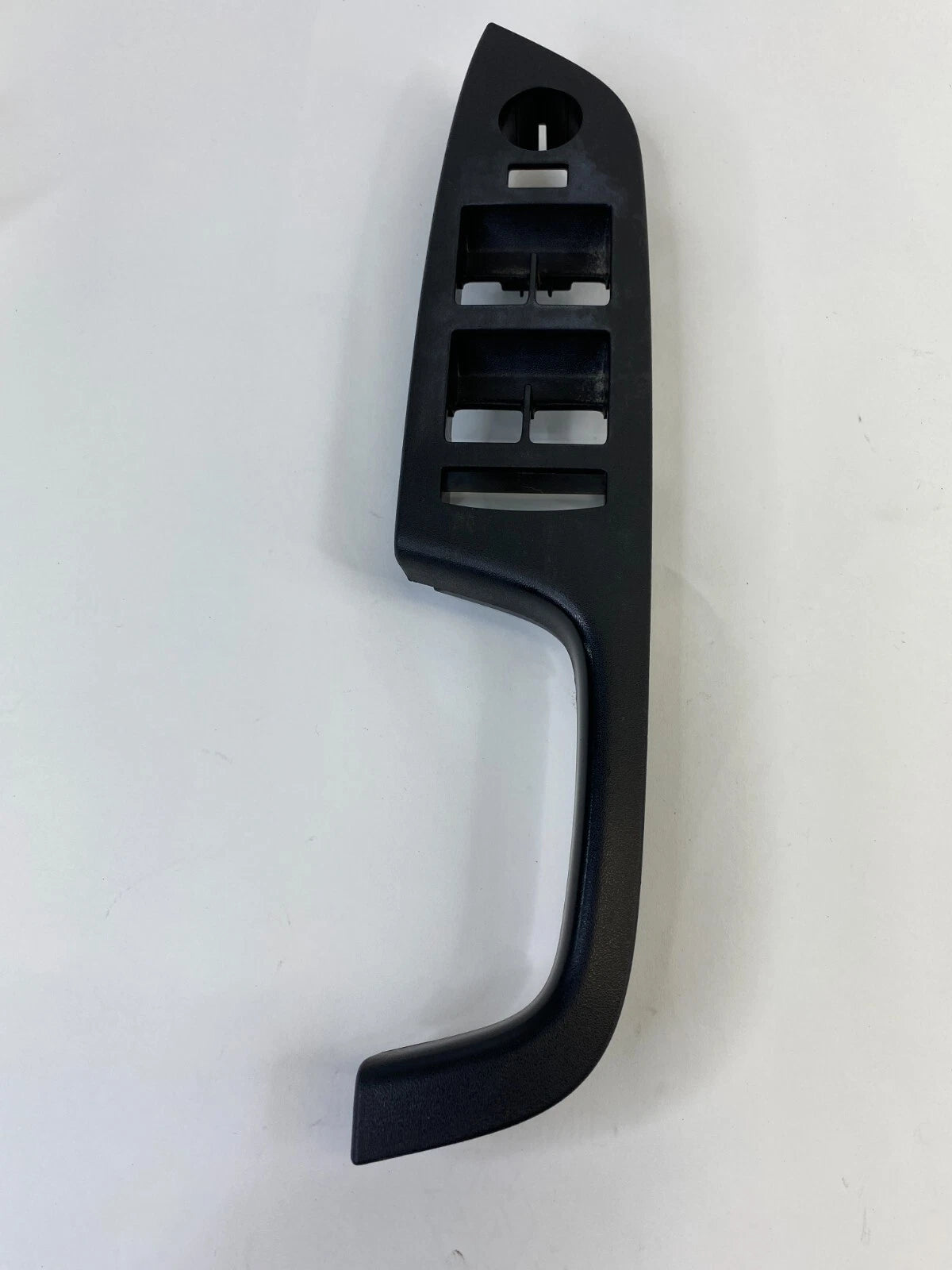 2010-2017 CHEVROLET EQUINOX FRONT LEFT MASTER WINDOW SWITCH BEZEL TRIM 25946838