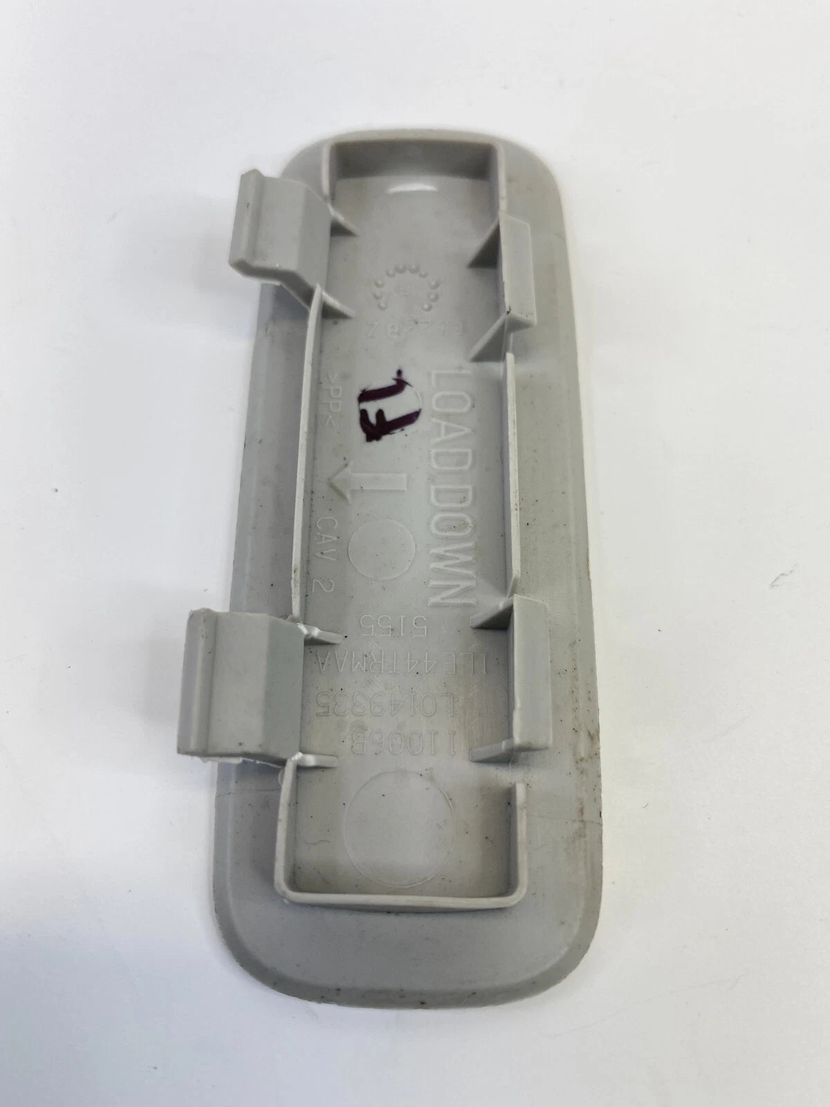 09 10 VOLKSWAGEN ROUTAN FRONT LEFT SIDE INTERIOR DOOR PANEL SCREW TRIM COVER OEM