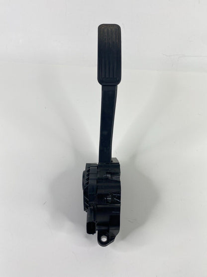 2013-2020 Ford Fusion Gas Accelerator Pedal Assembly DG9C-9F836-AD