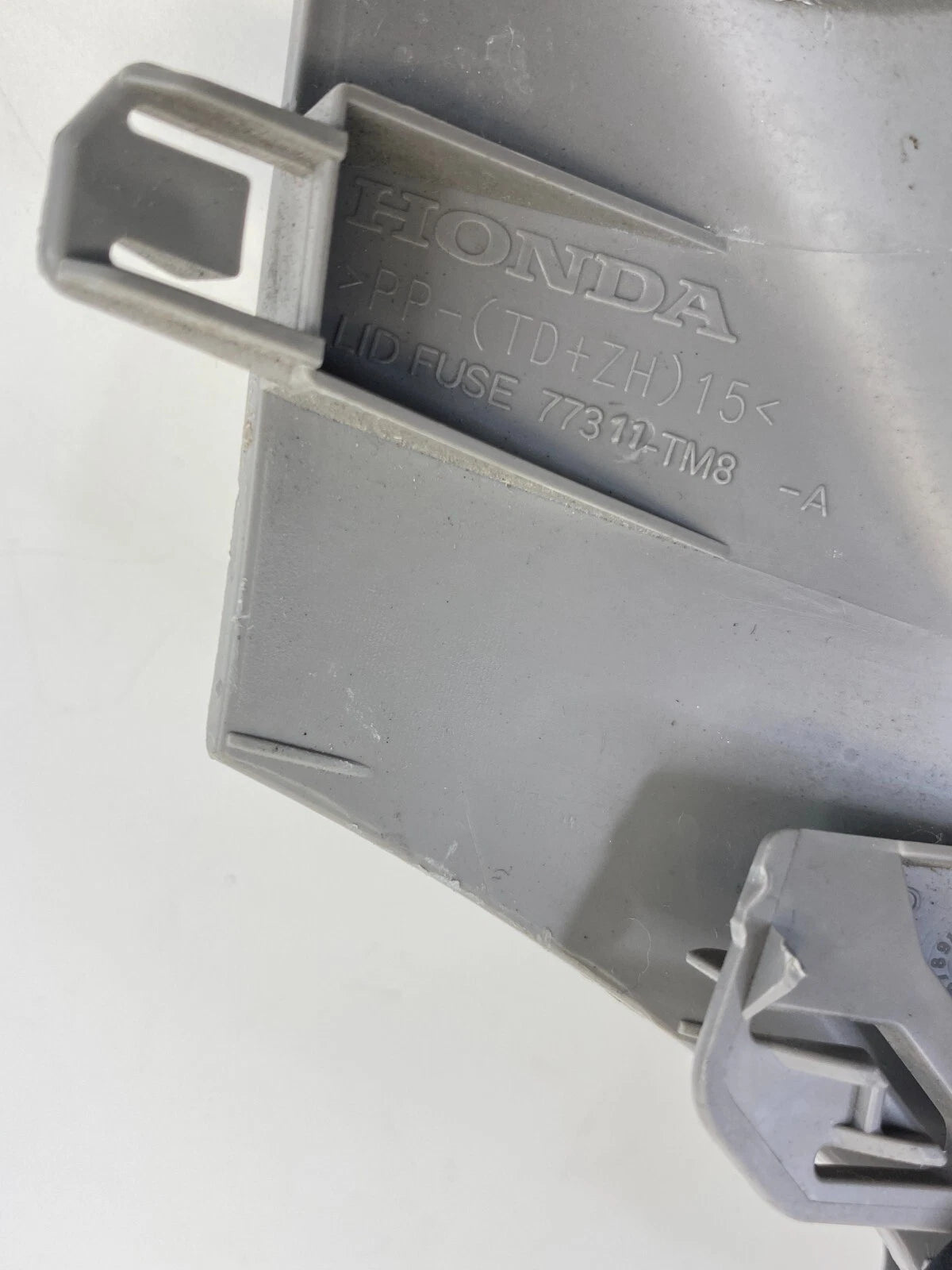 10-14 HONDA INSIGHT LOWER DASH LEFT SIDE FUSE BOX COVER LID TRIM PANEL 77311-TM8