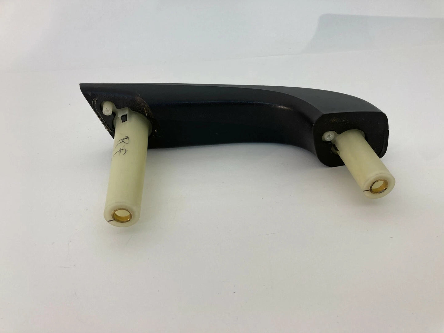2010 10 SATURN OUTLOOK FRONT RIGHT PASSENGER SIDE DOOR INNER PULL HANDLE OEM