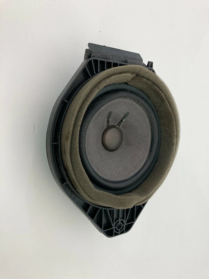 10-17 CHEVROLET TRAVERSE 10-16 GMC ACADIA REAR RIGHT SIDE DOOR SPEAKER 20935388
