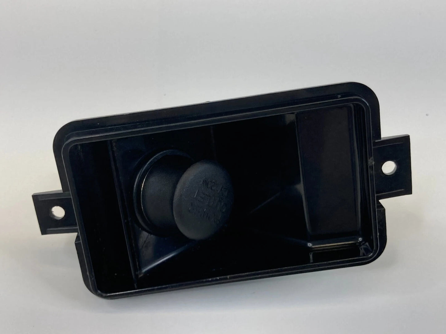 2009-2014 NISSAN MURANO CENTER CONSOLE POWER OUTLET SOCKET W/TRIM COVER BEZEL