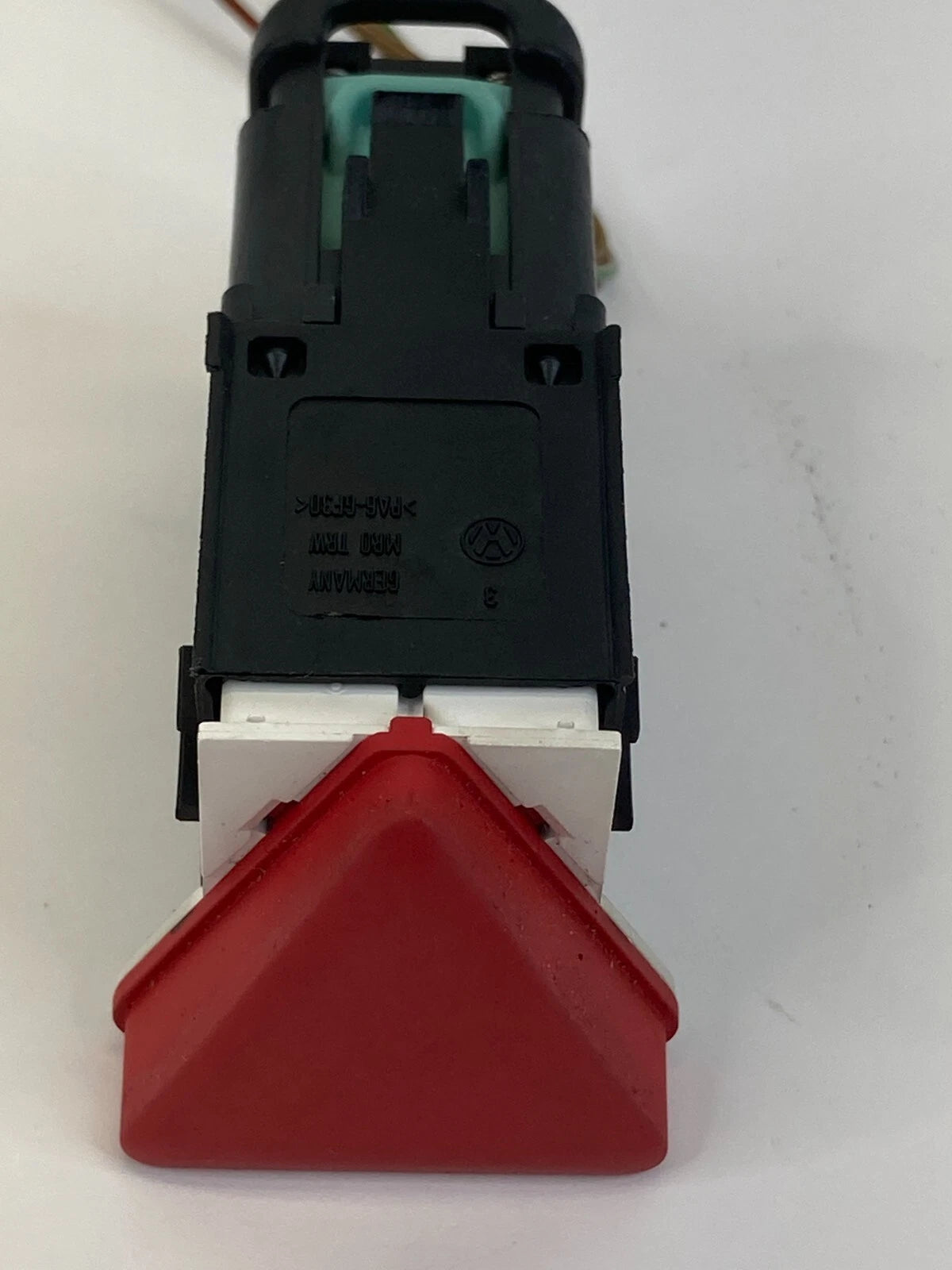 05-10 VOLKSWAGEN JETTA HAZARD EMERGENCY WARNING CONTROL SWITCH 1K0-953-509A OEM