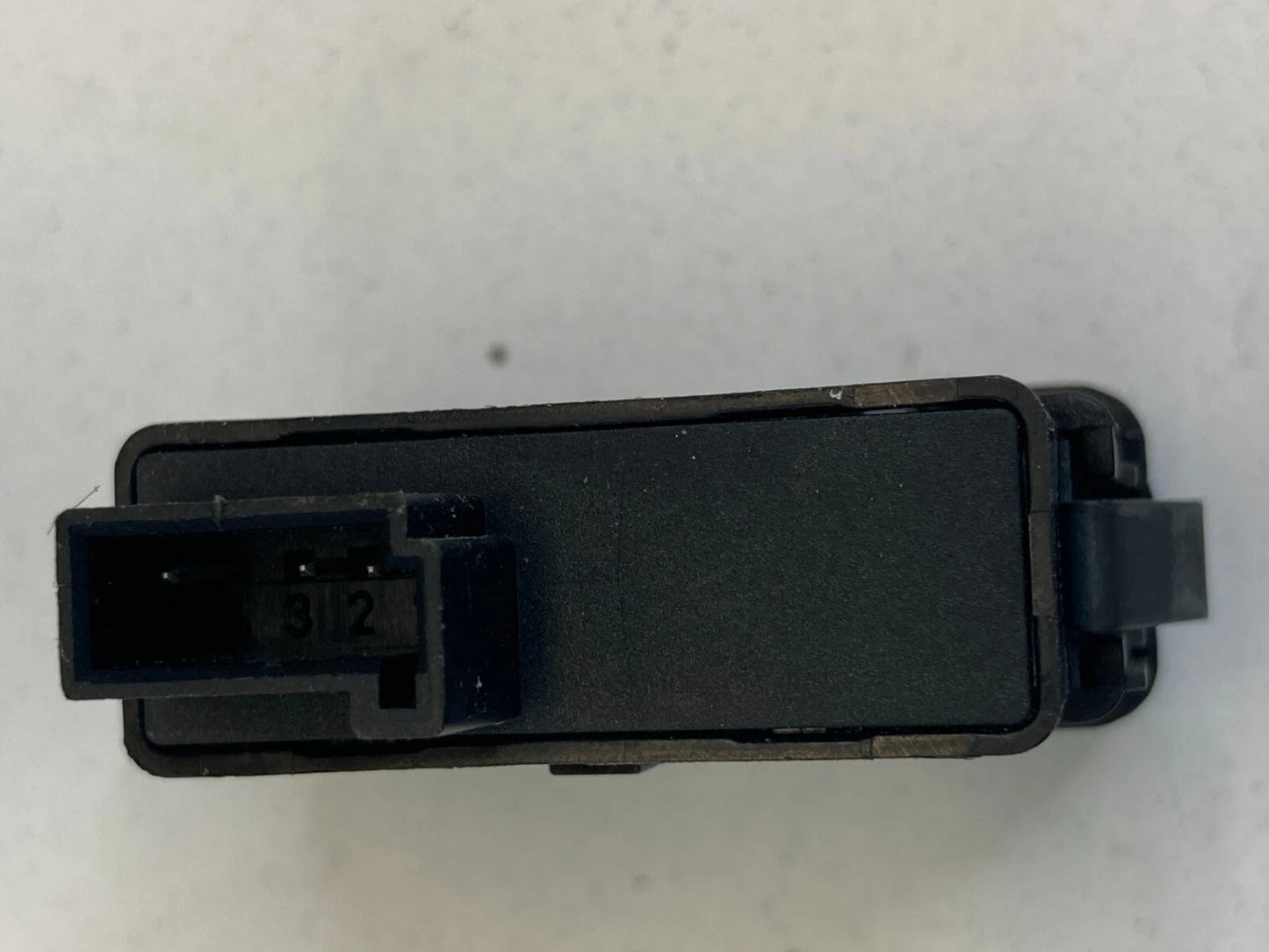 2003-2009 MERCEDES-BENZ E320 FRONT LEFT SEAT DYNAMIC CONTROL SWITCH A2118216551