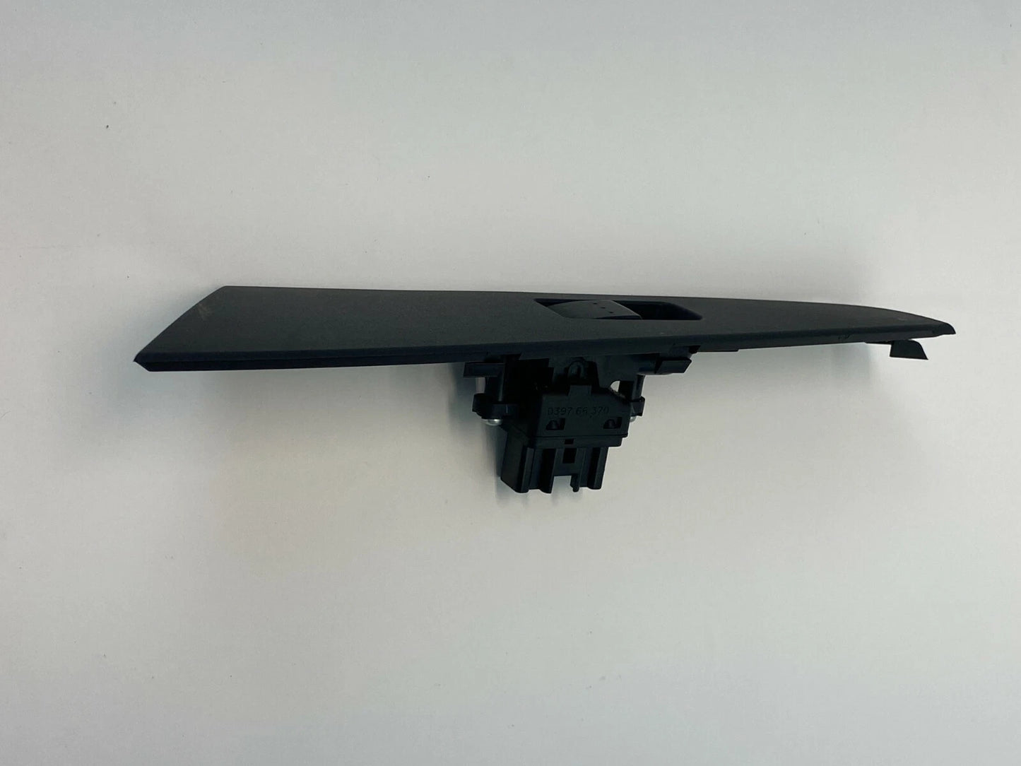 04-09 MAZDA 3 MAZDA3 REAR RIGHT PASSENGER SIDE WINDOW CONTROL SWITCH B32H66370