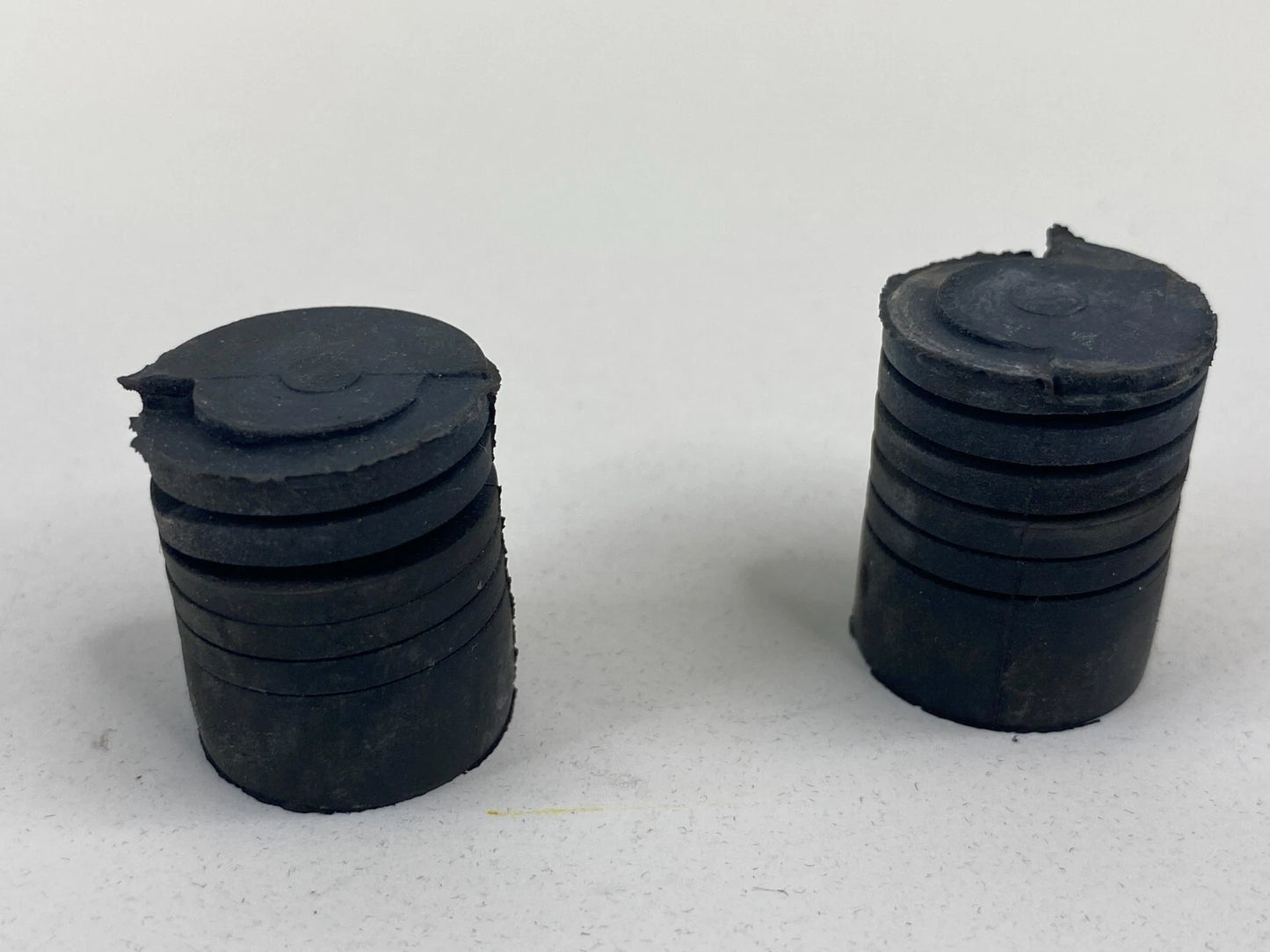 1992-2001 TOYOTA CAMRY FRONT HOOD RUBBER BUMPER STOPPER ADJUSTMENT CUSHION