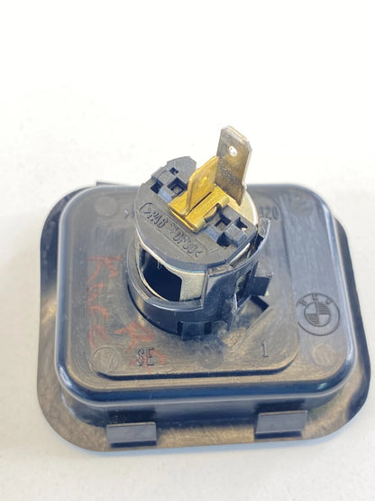2004-2007 BMW 530I 525I POWER OUTLET PLUG SOCKET ASSEMBLY W/ COVER 7127920 OEM