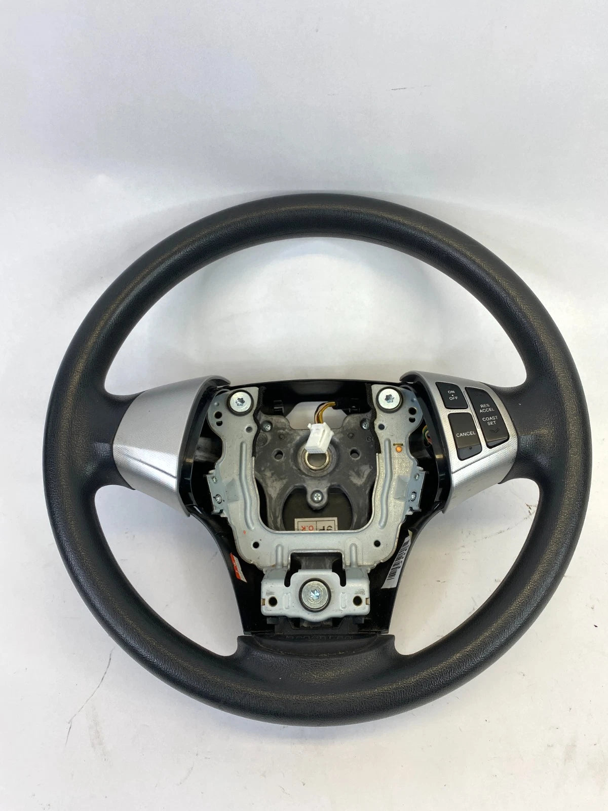 2006-2010 HYUNDAI ELANTRA SEDAN STEERING WHEEL W/ CRUISE CONTROL SWITCH ASSY OEM