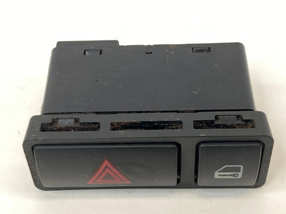 99 00 BMW 323I 01-05 330I DASH HAZARD LIGHT CONTROL & CENTRAL DOOR LOCK SWITCH