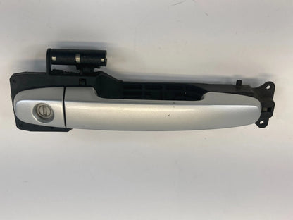 2001-2007 TOYOTA HIGHLANDER FRONT RIGHT PASSENGER SIDE EXTERIOR DOOR HANDLE OEM