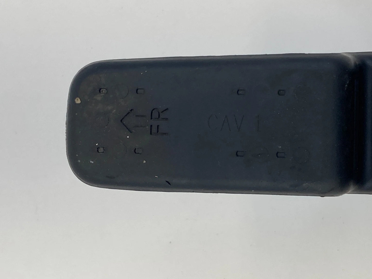 02-06 TOYOTA CAMRY FRONT RIGHT DOOR HANDLE POCKET INSERT MAT OEM 74283-AA010
