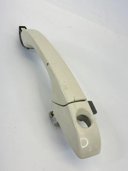 2005-2010 CHRYSLER 300 FRONT LEFT DRIVER SIDE EXTERIOR OUTER DOOR HANDLE OEM