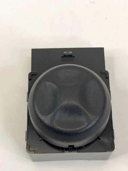 2007-2009 GMC YUKON FRONT LEFT SEAT POWER LUMBAR CONTROL SWITCH 15785408 OEM