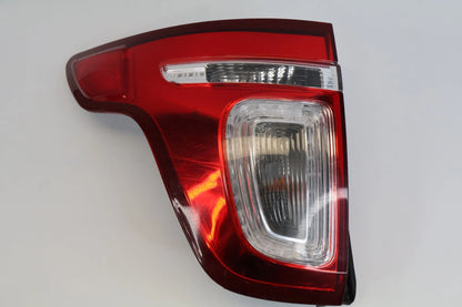 2013-2015 FORD POLICE INTERCEPTOR UTILITY LEFT DRIVER TAIL LIGHT TAILLIGHT OEM