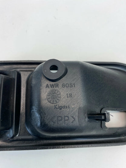 03 04 LAND ROVER DISCOVERY REAR LEFT SIDE INNER DOOR HANDLE BEZEL W/ SWITCH