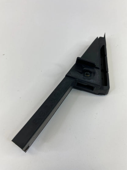 12-17 HYUNDAI ACCENT SEDAN REAR RIGHT DOOR EXTERIOR CORNER MOLDING 83840-1R000