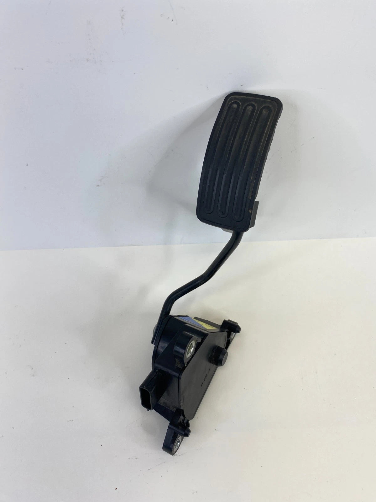 2014 2015 Nissan Rogue Select Accelerator Gas Pedal Travel Sensor Assembly OEM