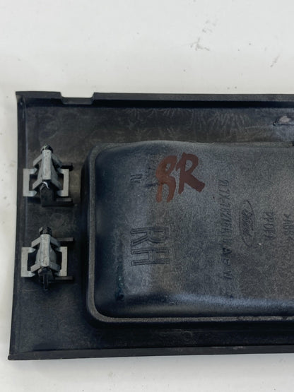 2003-2006 Lincoln Navigator Rear Right Side Inner Door Handle w/ Bezel