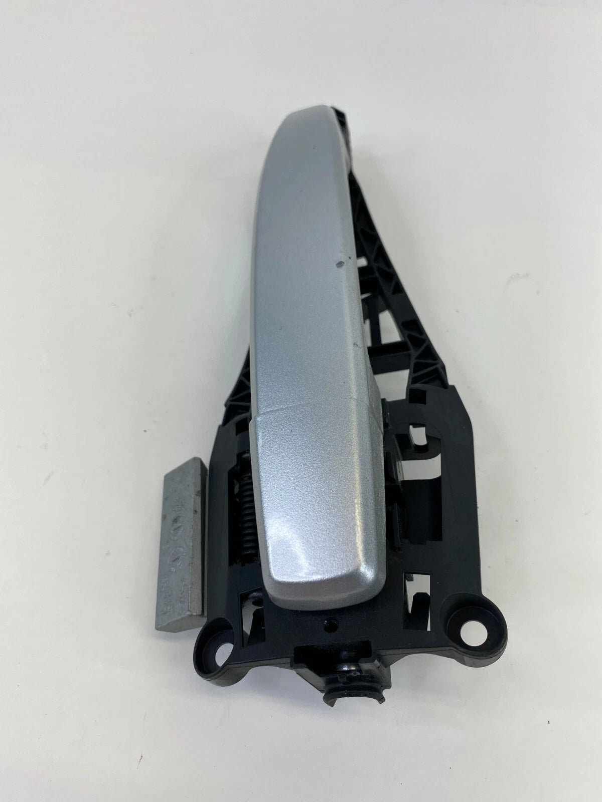 2011 BUICK REGAL REAR RIGHT DOOR HANDLE MECHANISM FRAME BRACKET UNIT OEM FACTORY