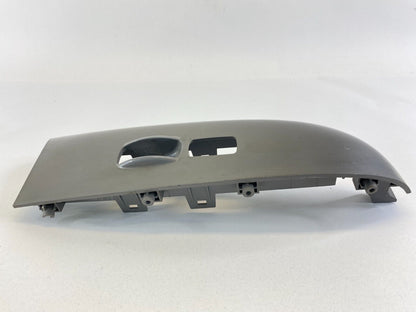 2006-2012 Kia Sedona Front Right Passenger Side Door Window Switch Bezel Cover