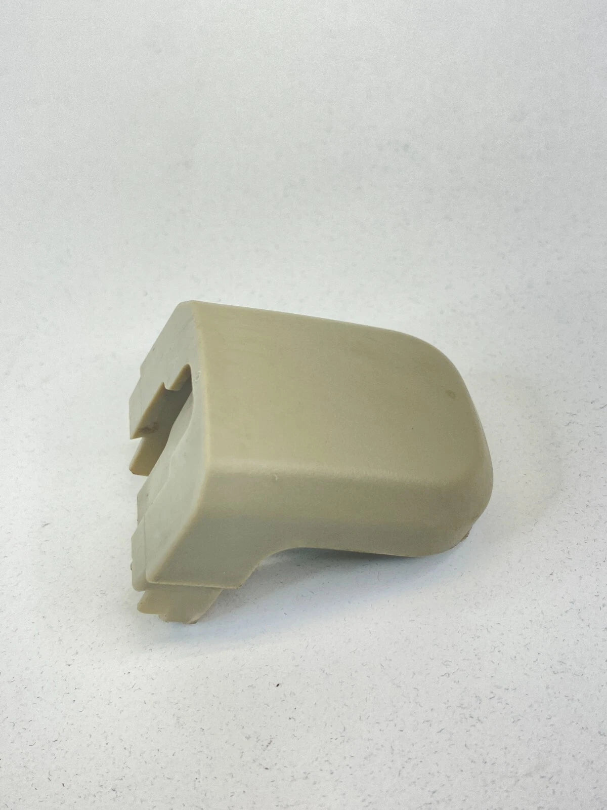 2006-2012 FORD FUSION UPPER SEAT BELT RETRACTOR BOLT COVER BEZEL 2028623 OEMM
