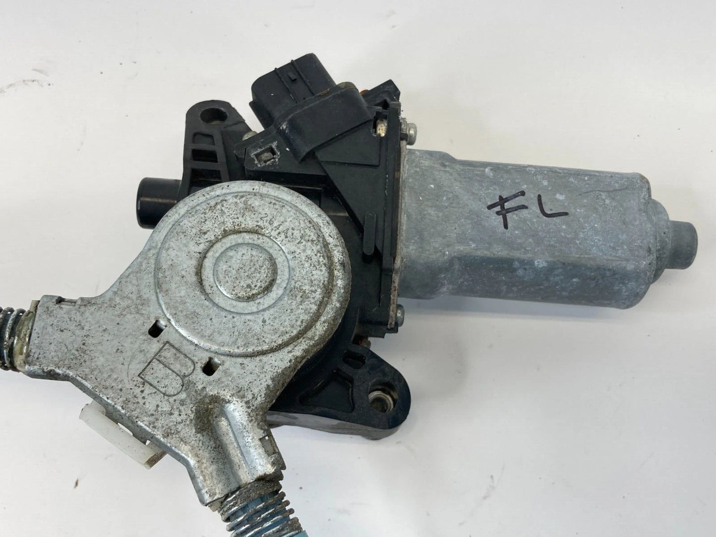 2004-2008 ACURA TL FRONT LEFT DOOR POWER WINDOW REGULATOR W/ MOTOR AY062040-2332