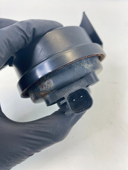 10-17 Chevy Equinox 08-17 Enclave Low Note Horn Pitch Tone Alarm Signal E4000099