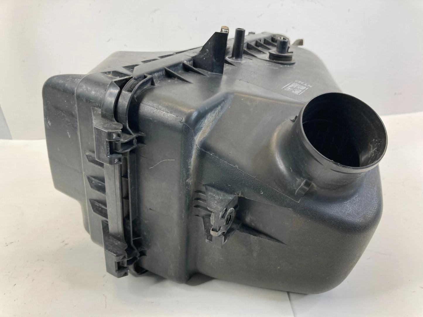 1997-1999 TOYOTA CAMRY 2.2L AIR CLEANER FILTER BOX ASSEMBLY 17705-03090 OEM