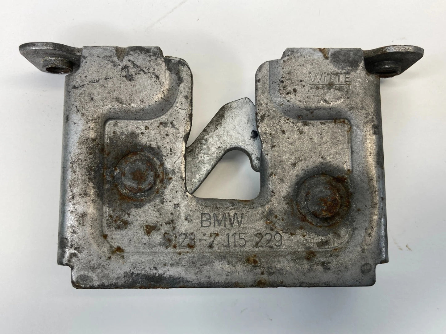 04 05 06 07 BMW 530I FRONT HOOD LOCK LATCH RELEASE ACTUATOR 51237115229 OEM