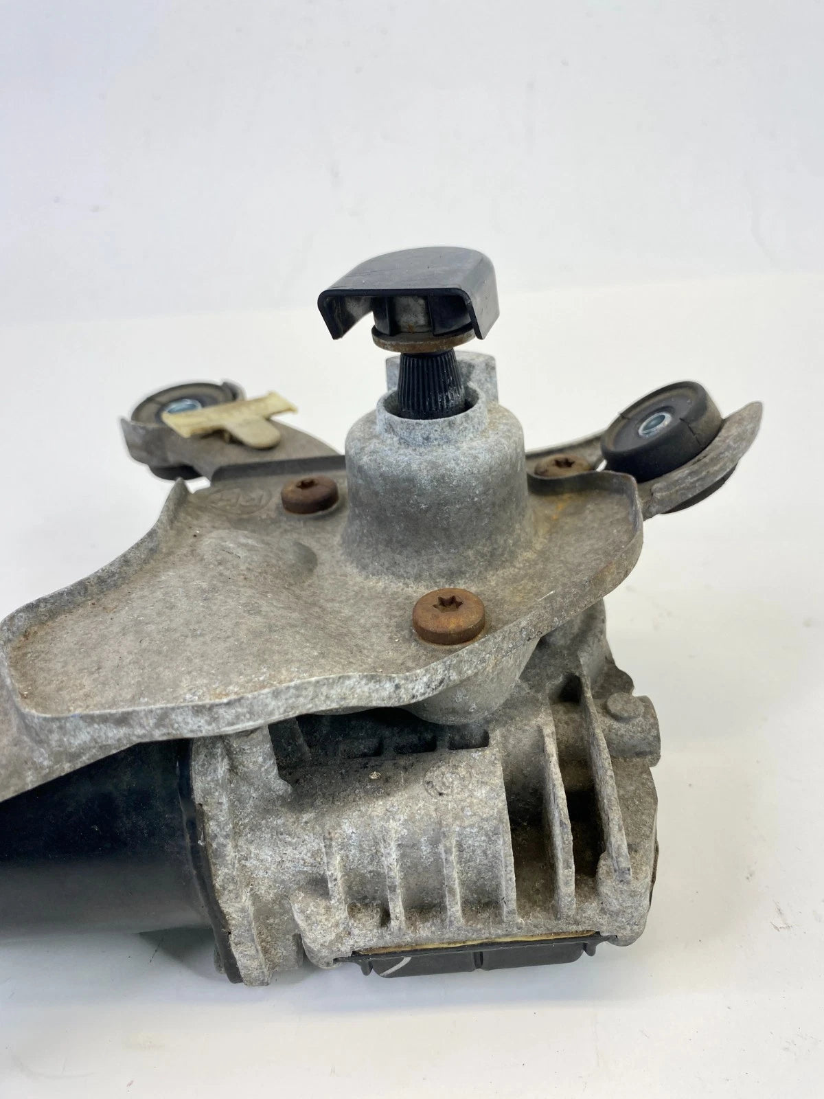 2013-2020 FORD FUSION FRONT RIGHT PASSENGER WINDSHIELD WIPER MOTOR W000031199