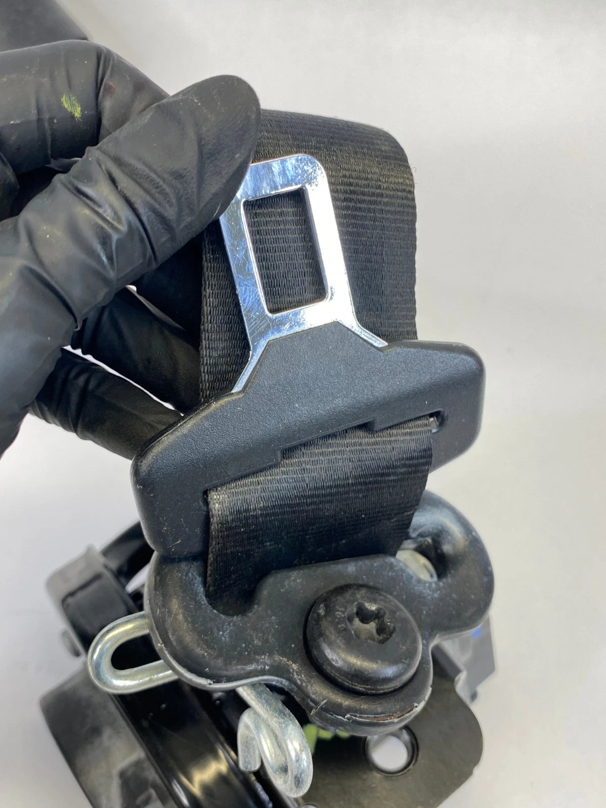 2013-2018 FORD FOCUS FRONT SEAT BELT RETRACTOR REEL RIGHT OEM FACTORY 625192700B